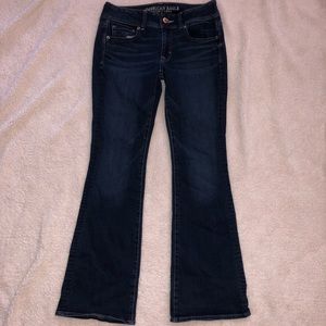 American Eagle SIZE: 4 Short kick boot jeans